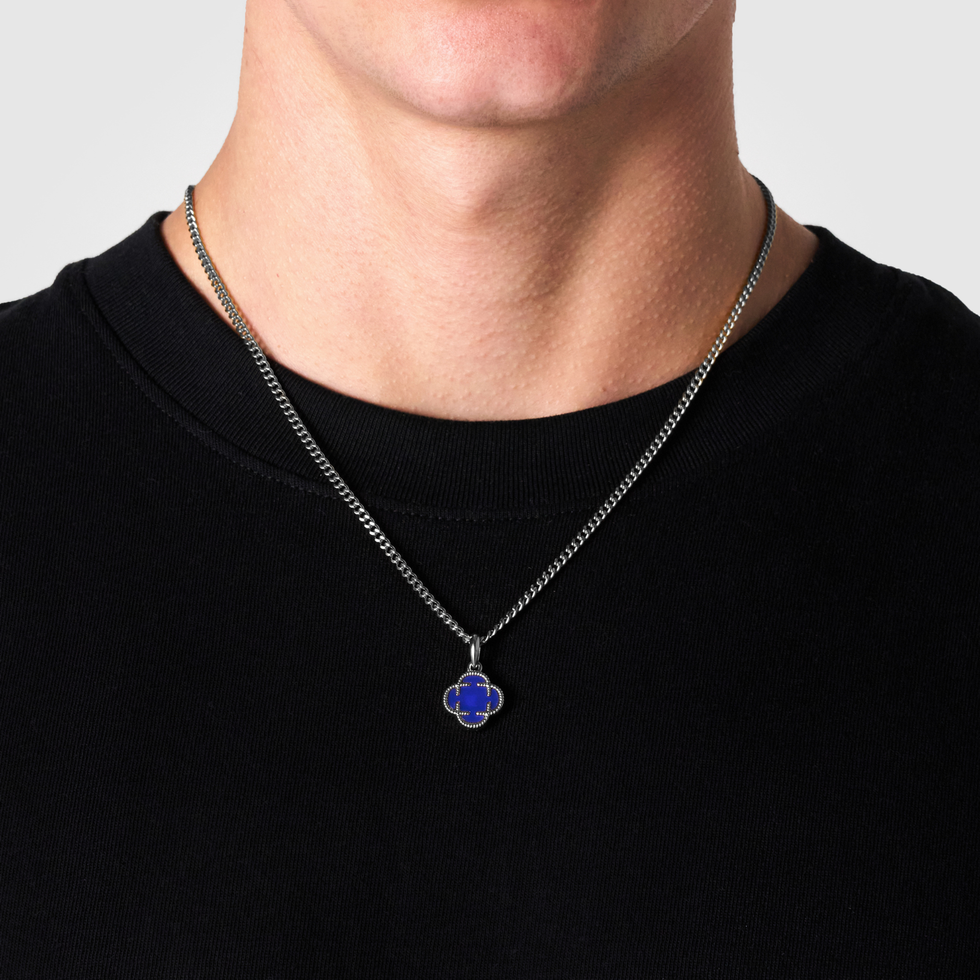 Blue-Clover-Stone-Pendant-Silver-2.png