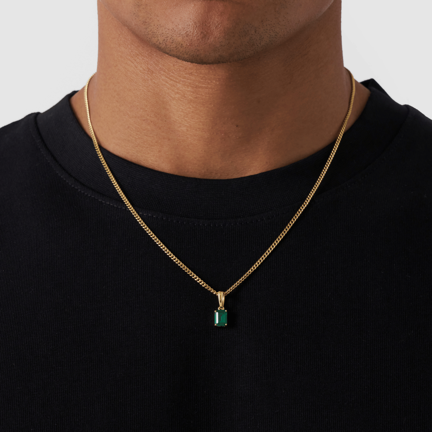 Emerald-Stone-Pendant-Gold-2.png