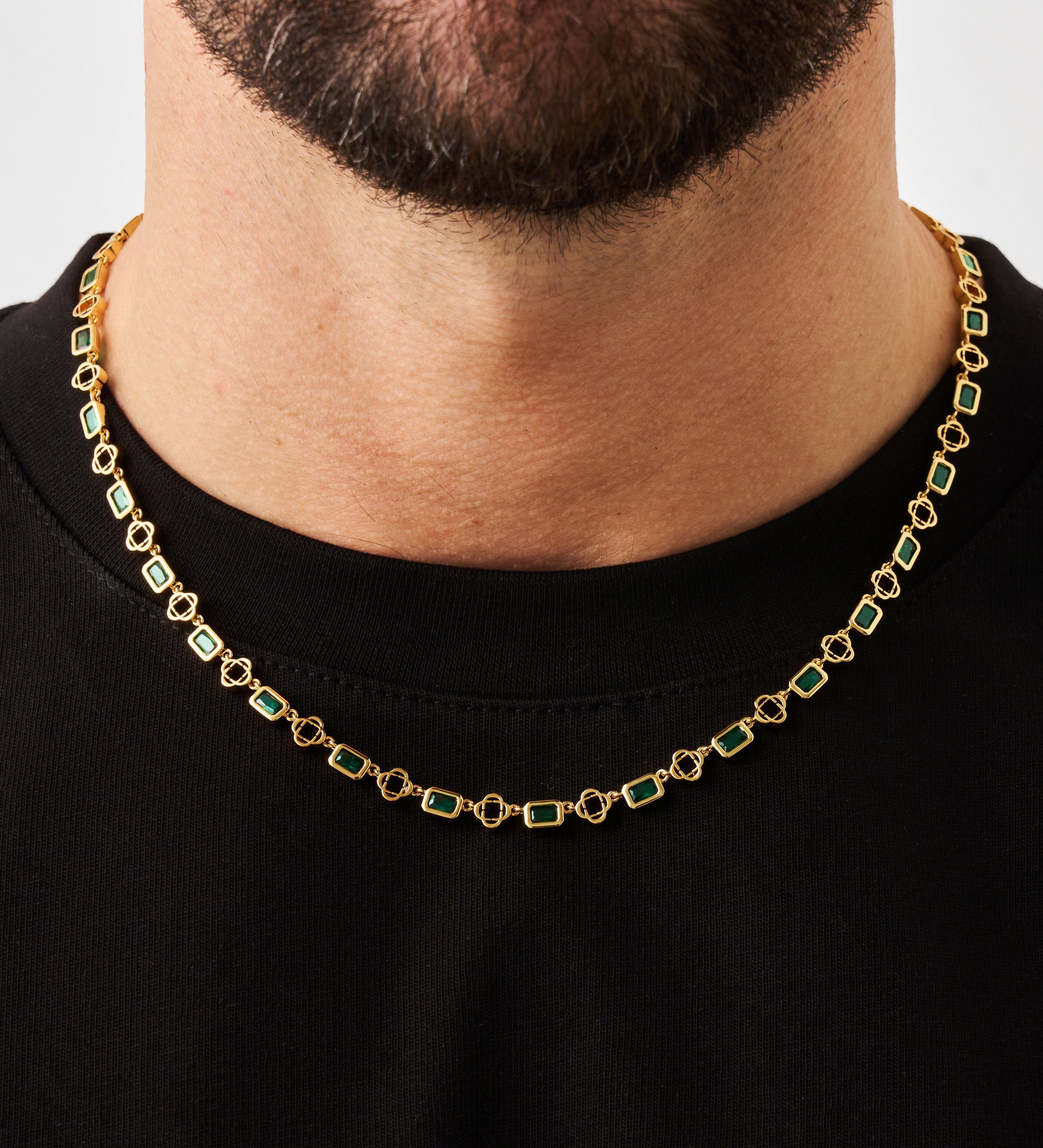 Green-Gemstone-Clover-Necklace-Gold-2.jpg