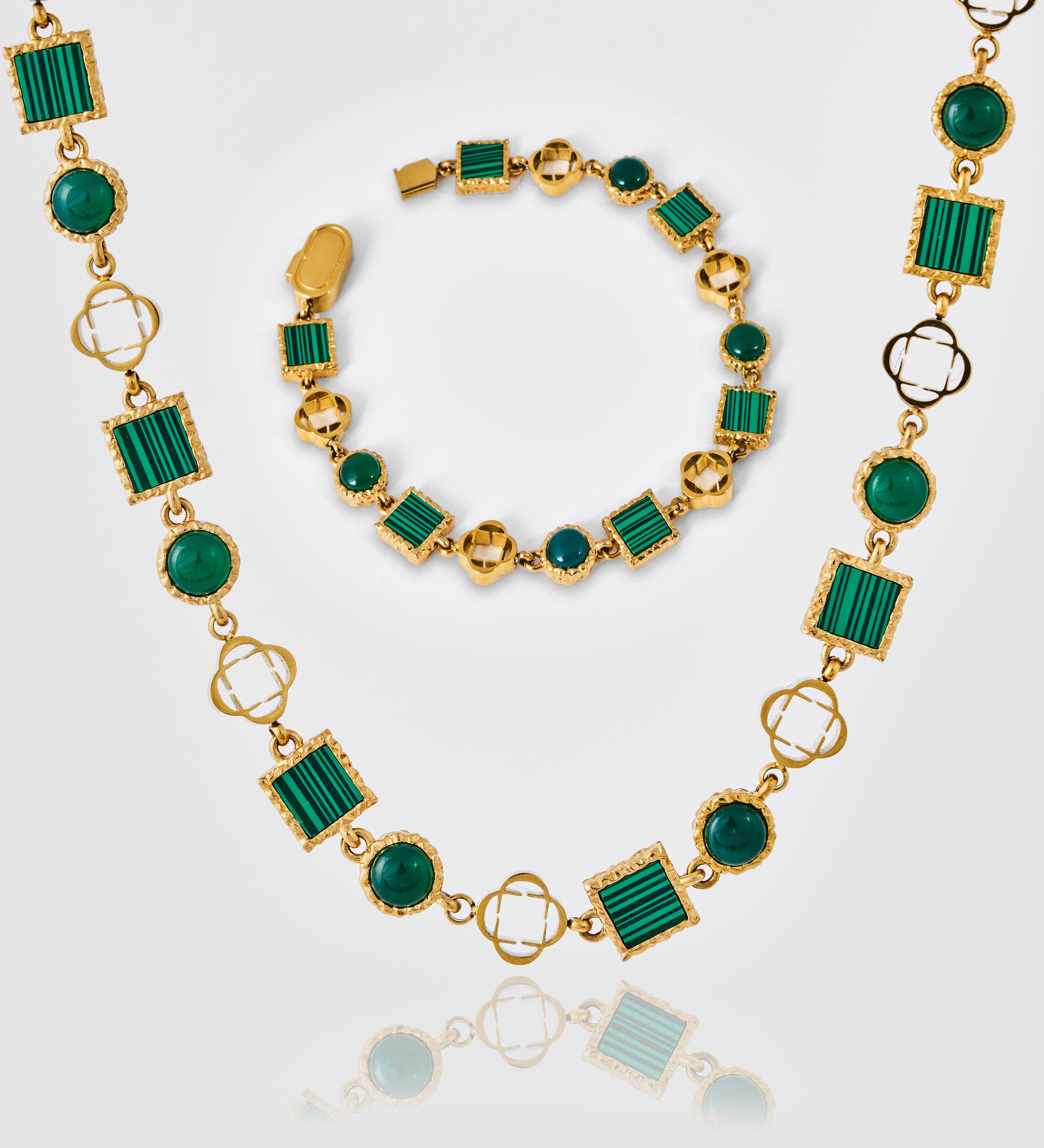 Green-Quartz-Gemstone-Set-Gold.jpg