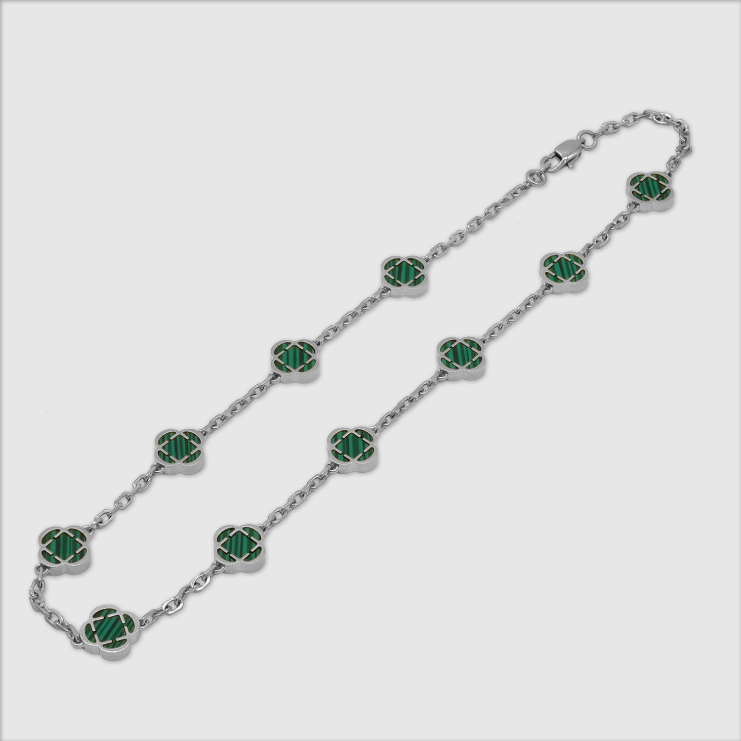 Malachite-Clover-Stone-Necklace-Silver.png