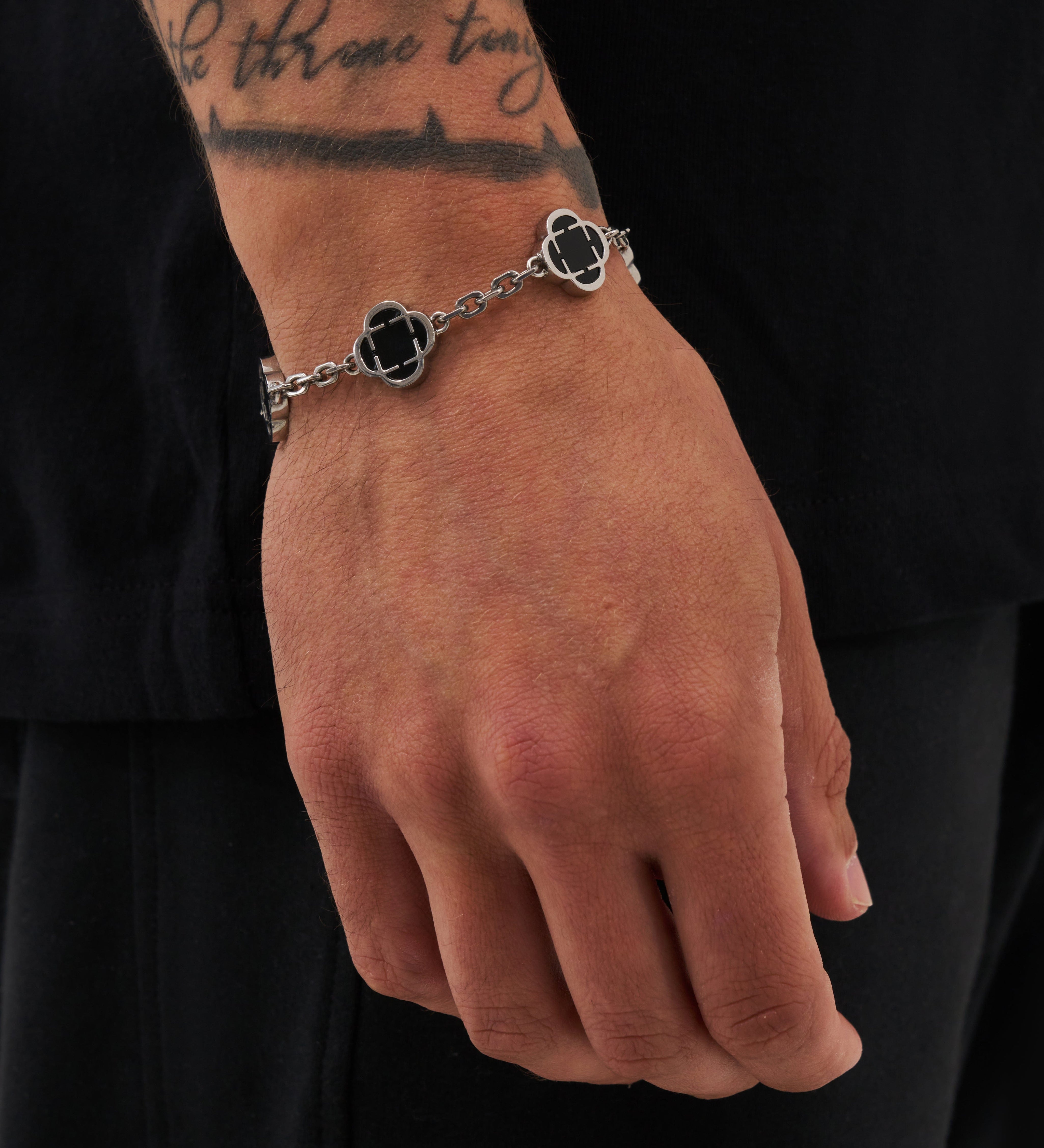 Onyx-Clover-Stone-Bracelet-Silver-2.jpg