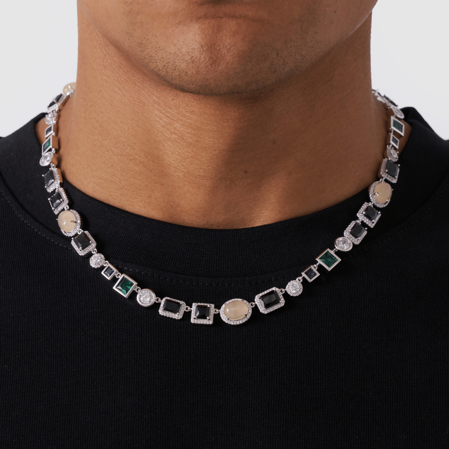 Onyx-Gemstone-Necklace-Silver-2.png