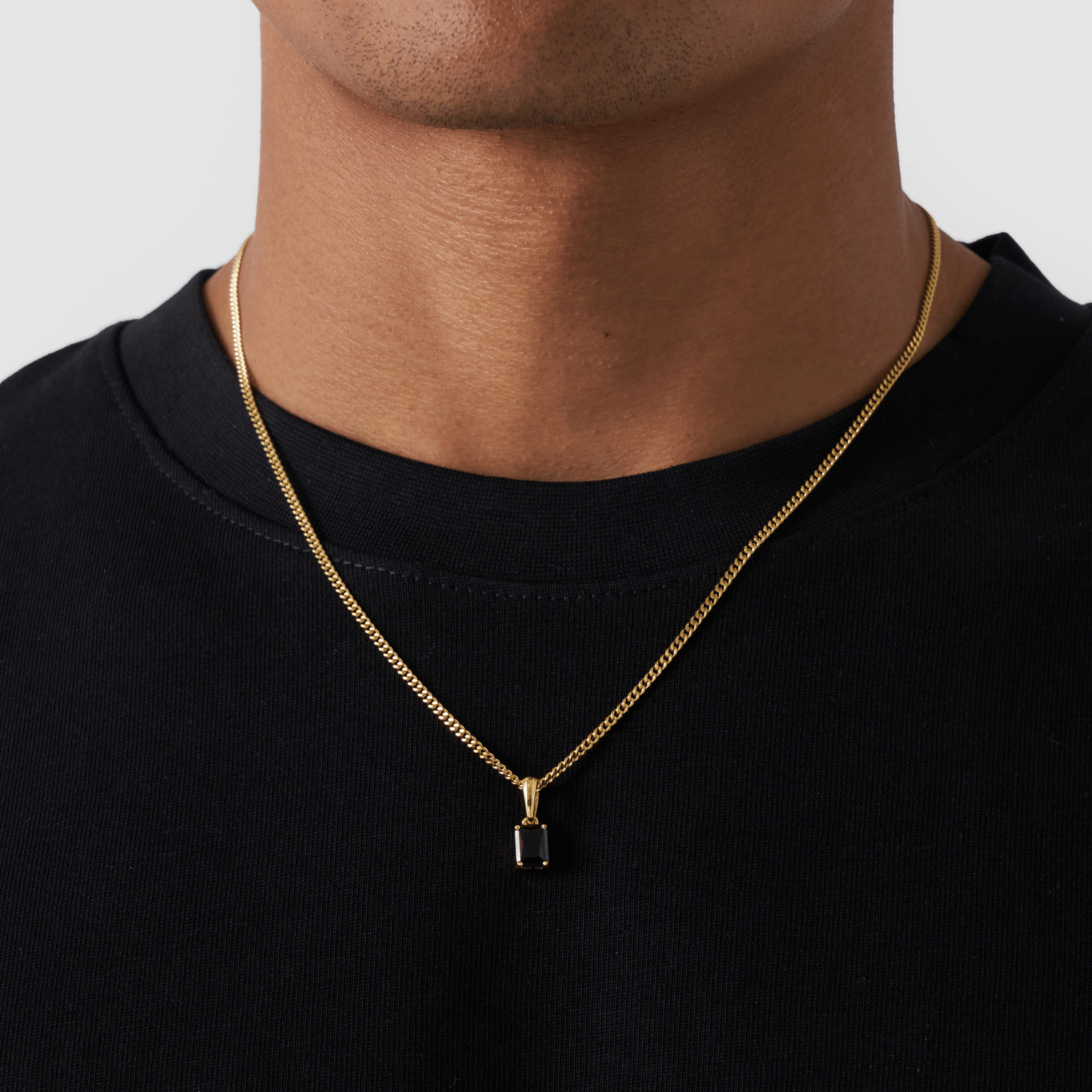 Onyx-Stone-Pendant-Gold-2.png