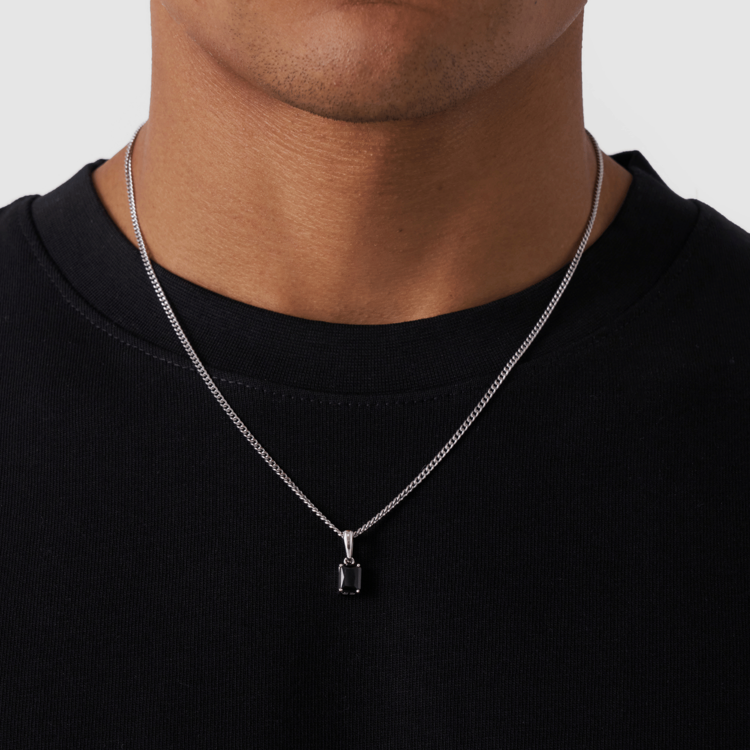 Onyx-Stone-Pendant-Silver-2.png
