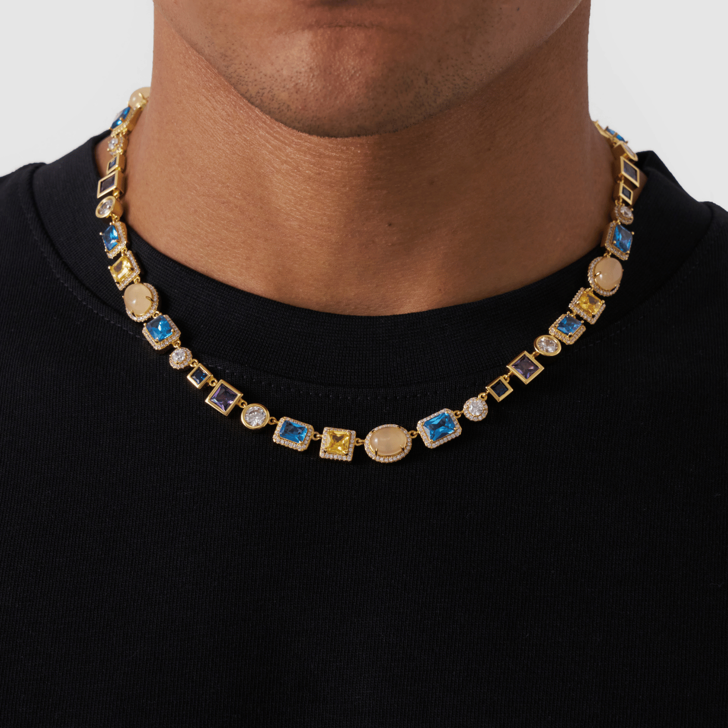 Sapphire-Gemstone-Necklace-Gold-2.png