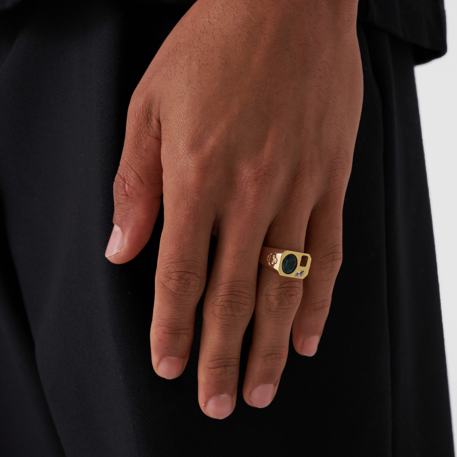 Tri-Stone-Ring-Gold-2.png