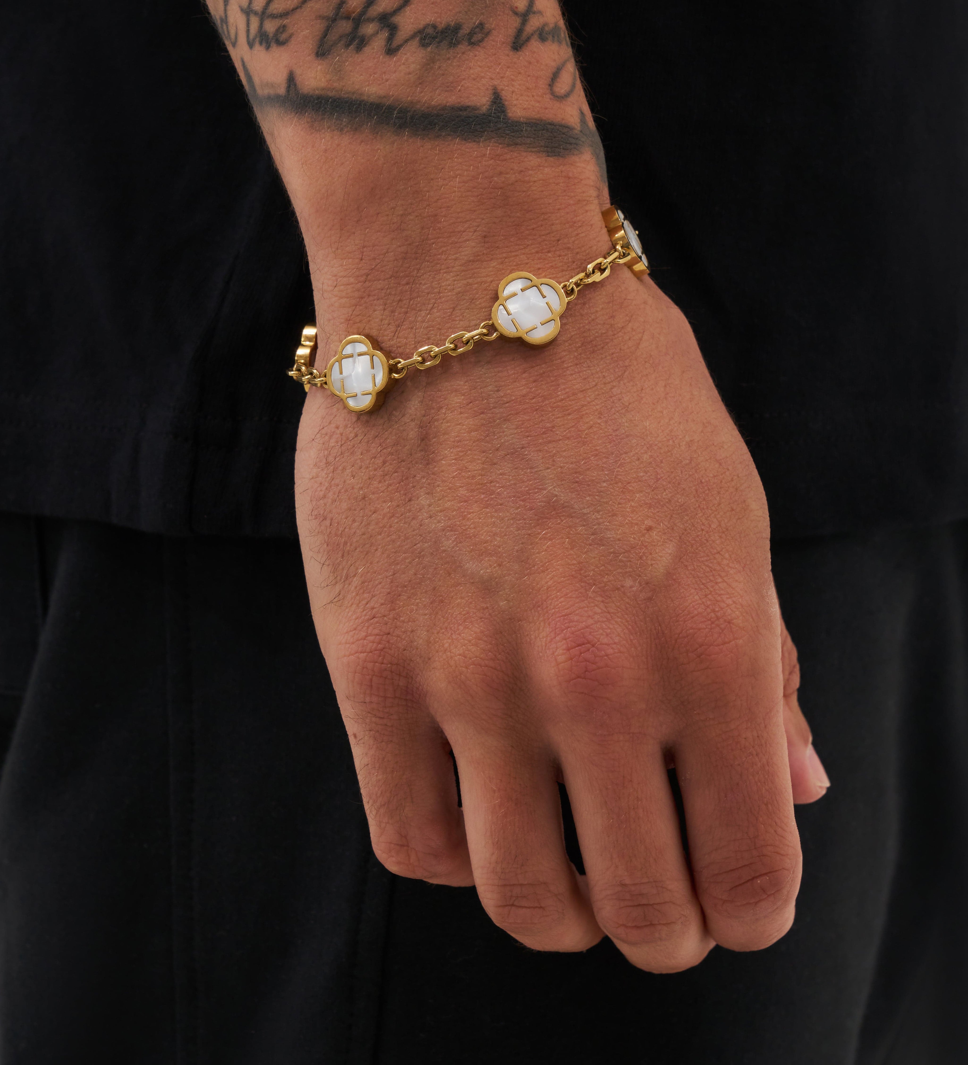 White-Clover-Stone-Bracelet-Gold-2.jpg